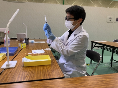 福岡市の新型コロナウイルスワクチン接種に出務しています